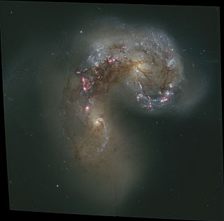 Interacting galaxies NGC4038/4039
